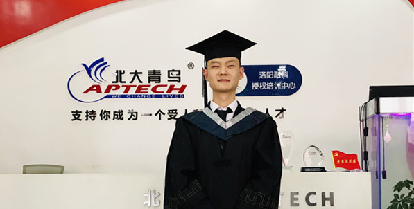 祝贺郭*辉同学高薪就业月薪9000元！