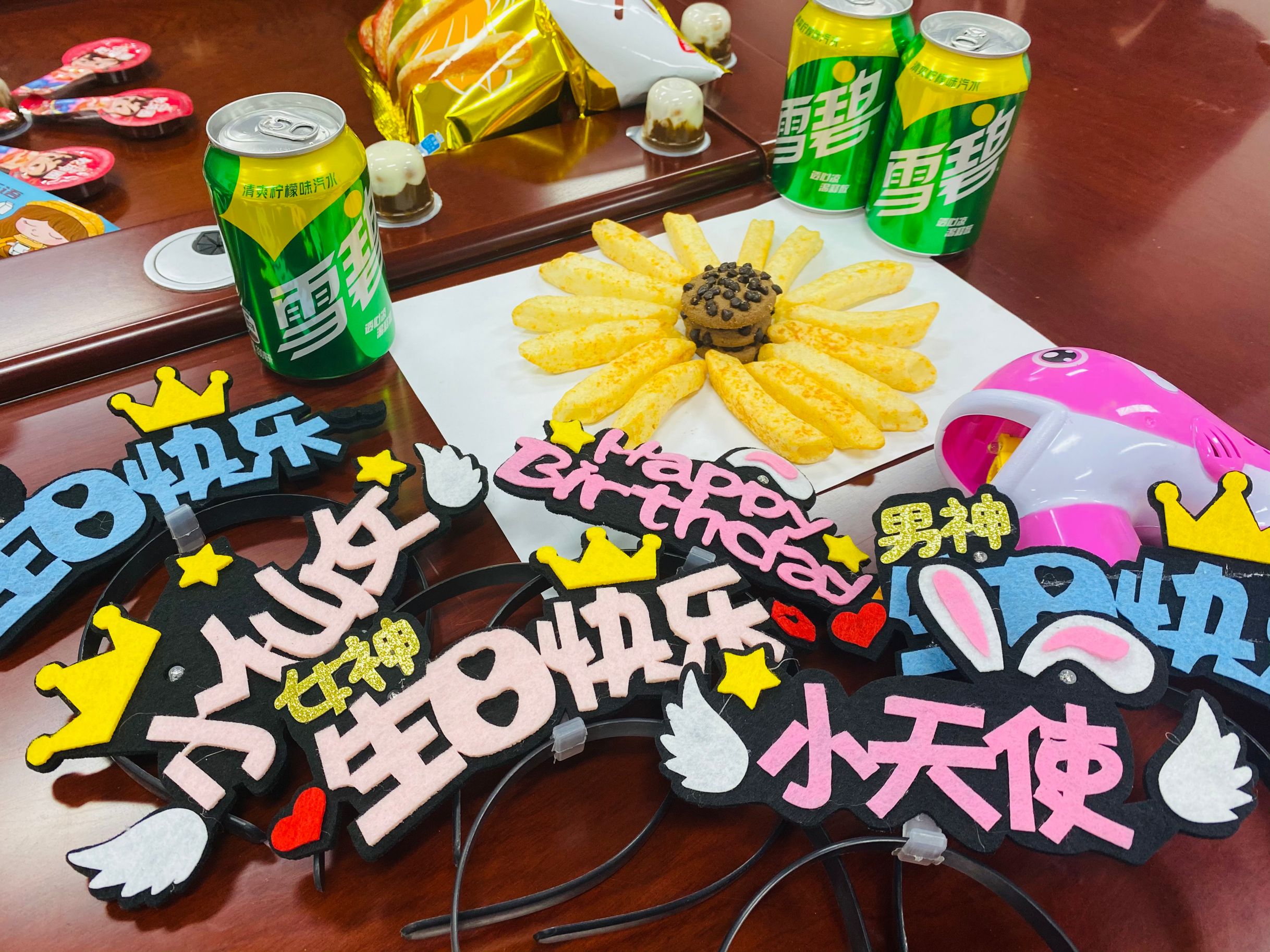 DIY蛋糕趣味多~第一季生日会，每个寿星都是可可爱爱小盆友